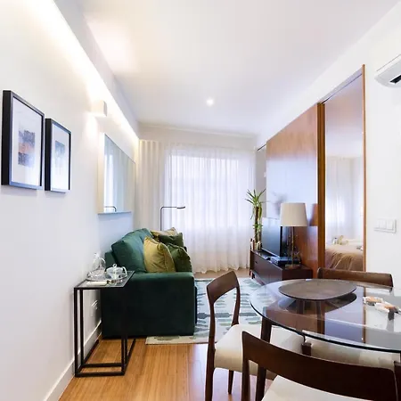 Kate Home's Trindade - Porto's Centre アパート ポルト