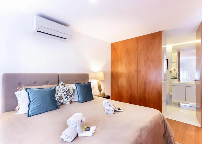 Kate Home's Trindade - Porto's Centre Διαμέρισμα *